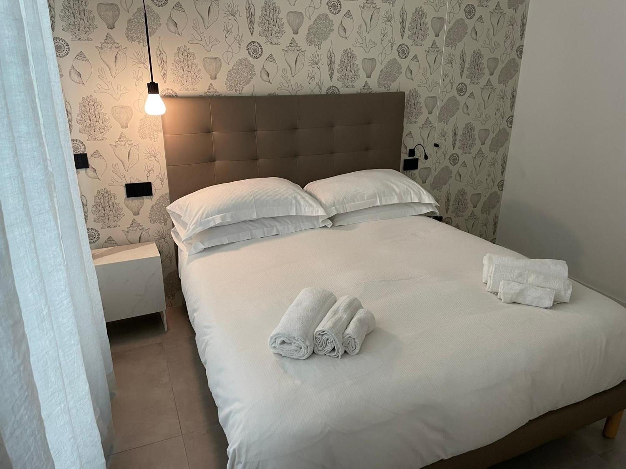 La Torre Del Porto Lägenhet Riccione Exteriör bild